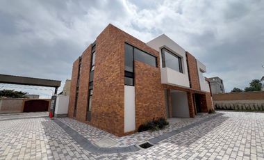 I3 Casas Nuevas en Puembo
