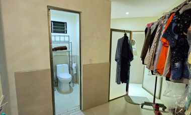 LAS CAÑADAS CASA EN VENTA DE PRACTICAMENTE UNA PLANTACON ALBERCA