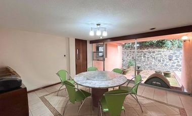 CASA EN RENTA CON INCREÍBLES ESPACIOS Y MUY  BIEN UBICADA.