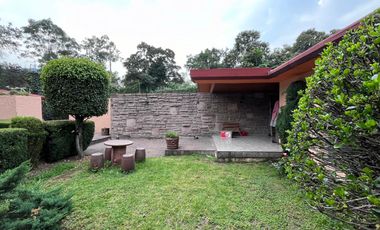 CASA EN RENTA CON INCREÍBLES ESPACIOS Y MUY  BIEN UBICADA.