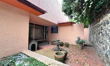 CASA EN RENTA CON INCREÍBLES ESPACIOS Y MUY  BIEN UBICADA.