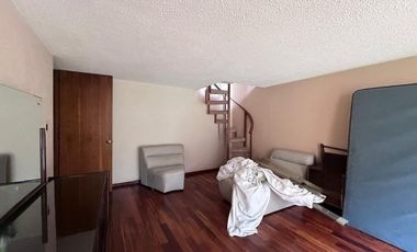 CASA EN RENTA CON INCREÍBLES ESPACIOS Y MUY  BIEN UBICADA.