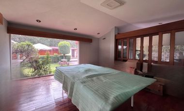 CASA EN RENTA CON INCREÍBLES ESPACIOS Y MUY  BIEN UBICADA.