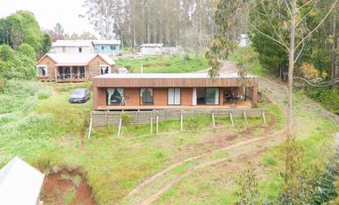 Lindas casas en Avenida Los Morros camino a Altos de Coliumo
