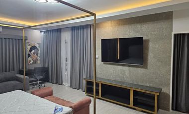 For Rent: 7BR 7-Bedroom Smart Home in Ayala Alabang Village, Muntinlupa City