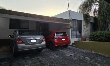 VENTA CASA CUMBRES 1ER SECTOR