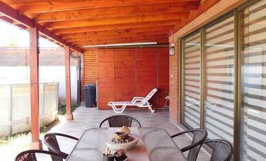 SE VENDE CASA  3 DORMITORIOS , 3 BAÑOS ,VALLE ARAUCARIA , BUIN