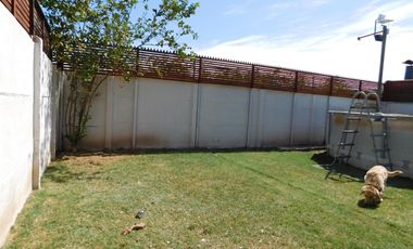 SE VENDE CASA  3 DORMITORIOS , 3 BAÑOS ,VALLE ARAUCARIA , BUIN