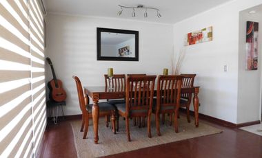 SE VENDE CASA  3 DORMITORIOS , 3 BAÑOS ,VALLE ARAUCARIA , BUIN