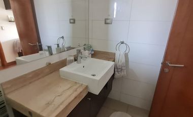 Casa en Sector Costa Laguna Condominio Cejar