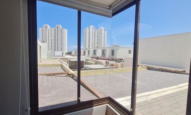 Casa en Sector Costa Laguna Condominio Cejar