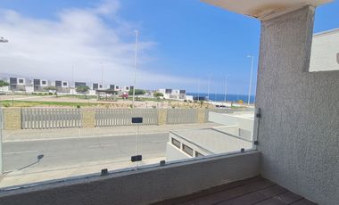 Casa en Sector Costa Laguna Condominio Cejar