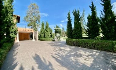 Toscana Valley Khao Yai, 4 Bed 5 Bath, Fully Furnished Luxury Pool Villa