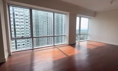 Newly Turned Over 2BR Unit in Raffles Residences, Makati