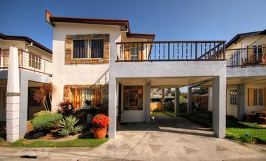 4Bedroom House and lot  Oakwood Single Attached