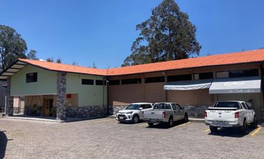 SAN RAFAEL, vendo salón de eventos, 2 locales y departamento, a una cuadra del Shopping San Luis