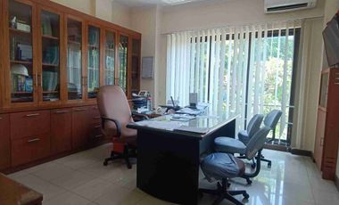 Gedung Kantor Premium Strategis cok agung tresna Renon Denpasar Bali