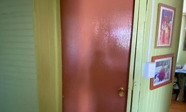 Se venden Dos  Casas en mismo terreno a una cuadra del Supermercado Lider, por Av. Pedro Montt, Valdivia.