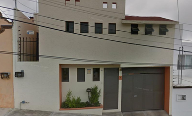 GRAN OPORTUNIDAD!! BONITA CASA .