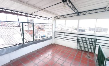 Casa en Alquiler - Zona Granada