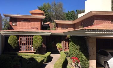INCREIBLE RESIDENCIA EN LOMAS ALTAS A PRECIO DE TERRENO
