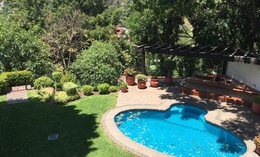 INCREIBLE RESIDENCIA EN LOMAS ALTAS A PRECIO DE TERRENO