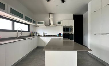 Casa en venta en fraccionamiento de lujo ubicado en Conkal , Mérida Yucatán