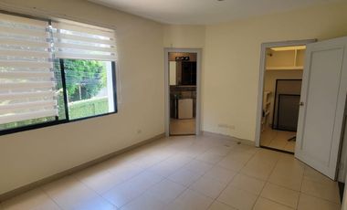 En alquiler lujosa casa en Alameda del Río, km 5,5 vía a Samborondon