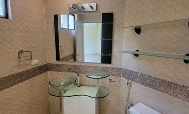 En alquiler lujosa casa en Alameda del Río, km 5,5 vía a Samborondon