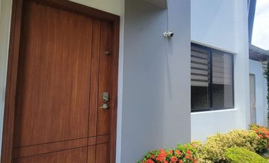 En alquiler lujosa casa en Alameda del Río, km 5,5 vía a Samborondon