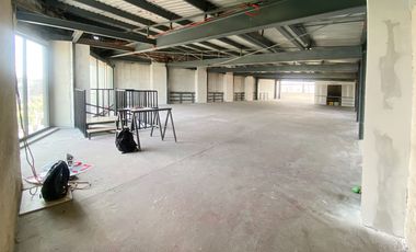 Excelente ubicación, en renta todo o en 2 partes