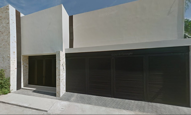 CASA EN VENTA EN MONTEBELLO, MERIDA, YUCATAN