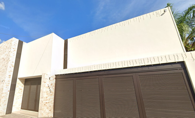 CASA EN VENTA EN MONTEBELLO, MERIDA, YUCATAN