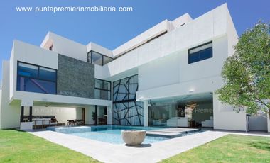 Ayamonte Club de Golf de Lujo en Venta Amueblada con Alberca Zapopan Puerta de