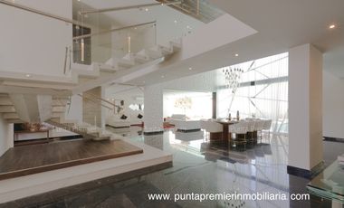 Ayamonte Club de Golf de Lujo en Venta Amueblada con Alberca Zapopan Puerta de