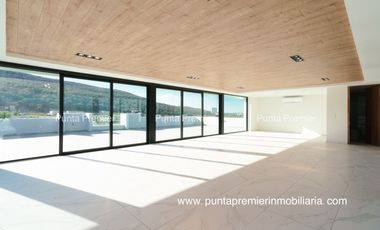 Ayamonte Club de Golf de Lujo en Venta Amueblada con Alberca Zapopan Puerta de
