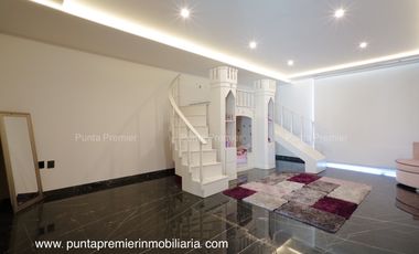 Ayamonte Club de Golf de Lujo en Venta Amueblada con Alberca Zapopan Puerta de