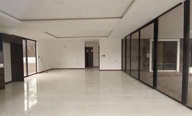 QUINTA CON PISCINA POR ESTRENAR EN VENTA, EN YUNGUILLA