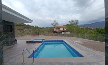 QUINTA CON PISCINA POR ESTRENAR EN VENTA, EN YUNGUILLA