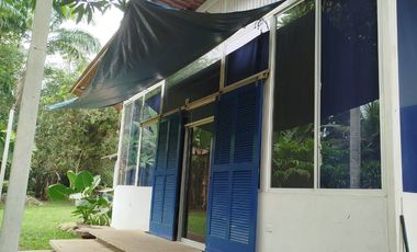 VENDO HERMOSA QUINTA EN PUERTO QUITO A ORILLAS CAONI