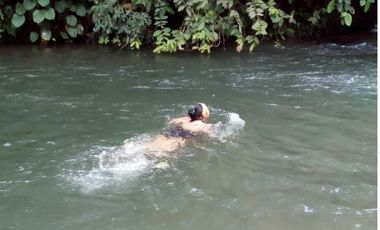 VENDO HERMOSA QUINTA EN PUERTO QUITO A ORILLAS CAONI