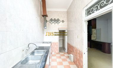 Dijual Rumah Siap Huni di Komplek Cemara Hijau Depan Taman, Medan