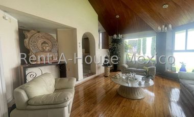 Venta de Casa en Colinas del Bosque / Tlalpan 25-1095 EP
