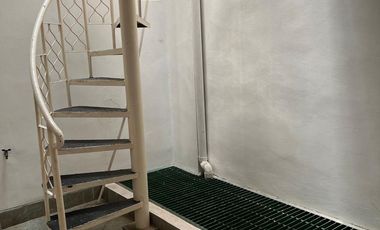 Disewakan Murah Rumah Bagus, Baru Renov, 2 Lt, Bebas Banjir, Kelapa Gading