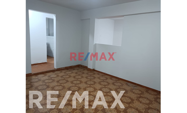 ¡Oportunidad De Venta: Departamento En Santa Clara - Primer Piso!