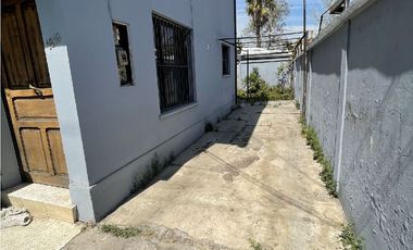 Sólida Casa Para Uso Residencial O Comercial