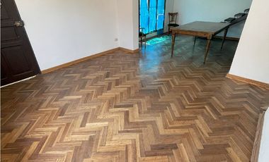 Sólida Casa Para Uso Residencial O Comercial