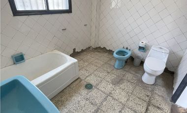 Sólida Casa Para Uso Residencial O Comercial