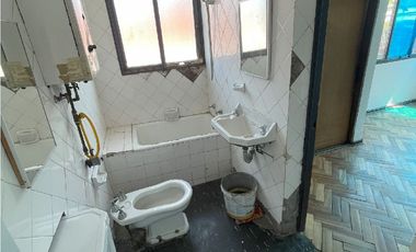 Sólida Casa Para Uso Residencial O Comercial