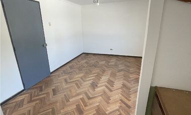 Sólida Casa Para Uso Residencial O Comercial
